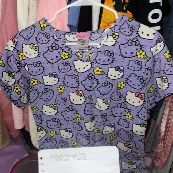 Scrubs - Picture 3 of 4